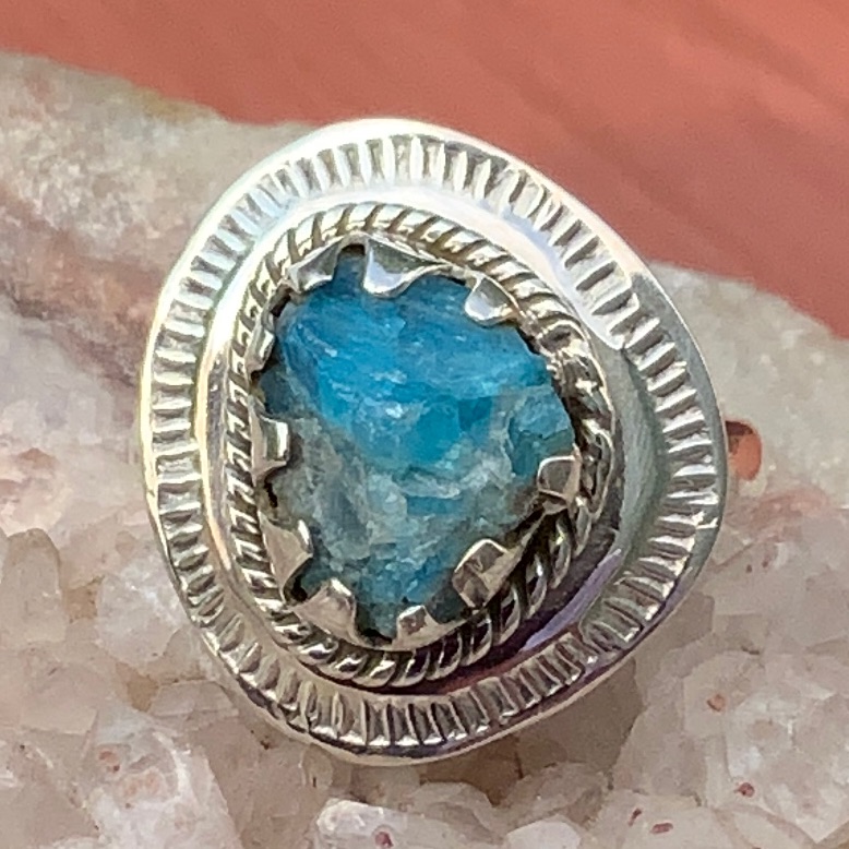 Boutique Neon Blue Apatite 925 Silver Ring, Size 8
